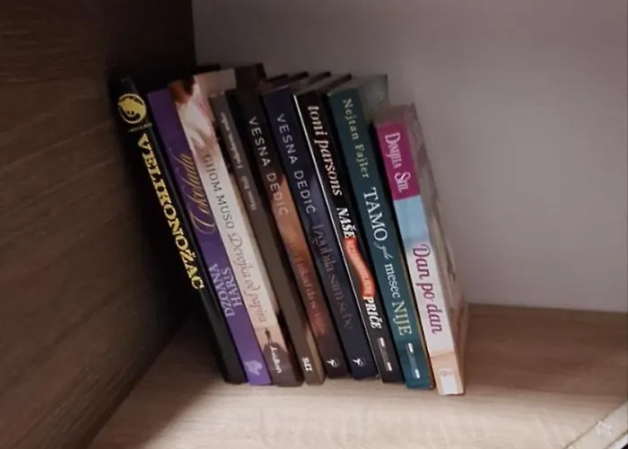 Divcinova B10 Tomic *