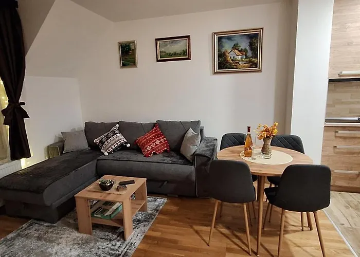 Divcinova B10 Tomic Apartman *